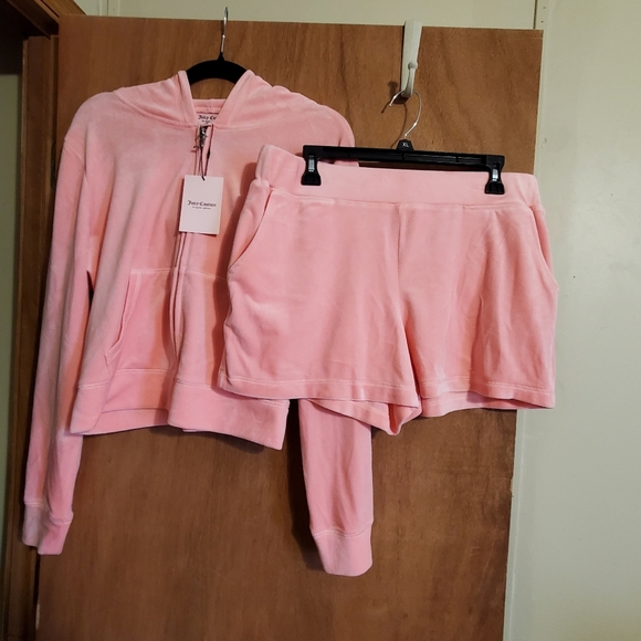 Juicy Couture. Flamingo 2 Piece Nwt Tracksuit Lounge. Shorts Hoodie. Y2K - Picture 2 of 11
